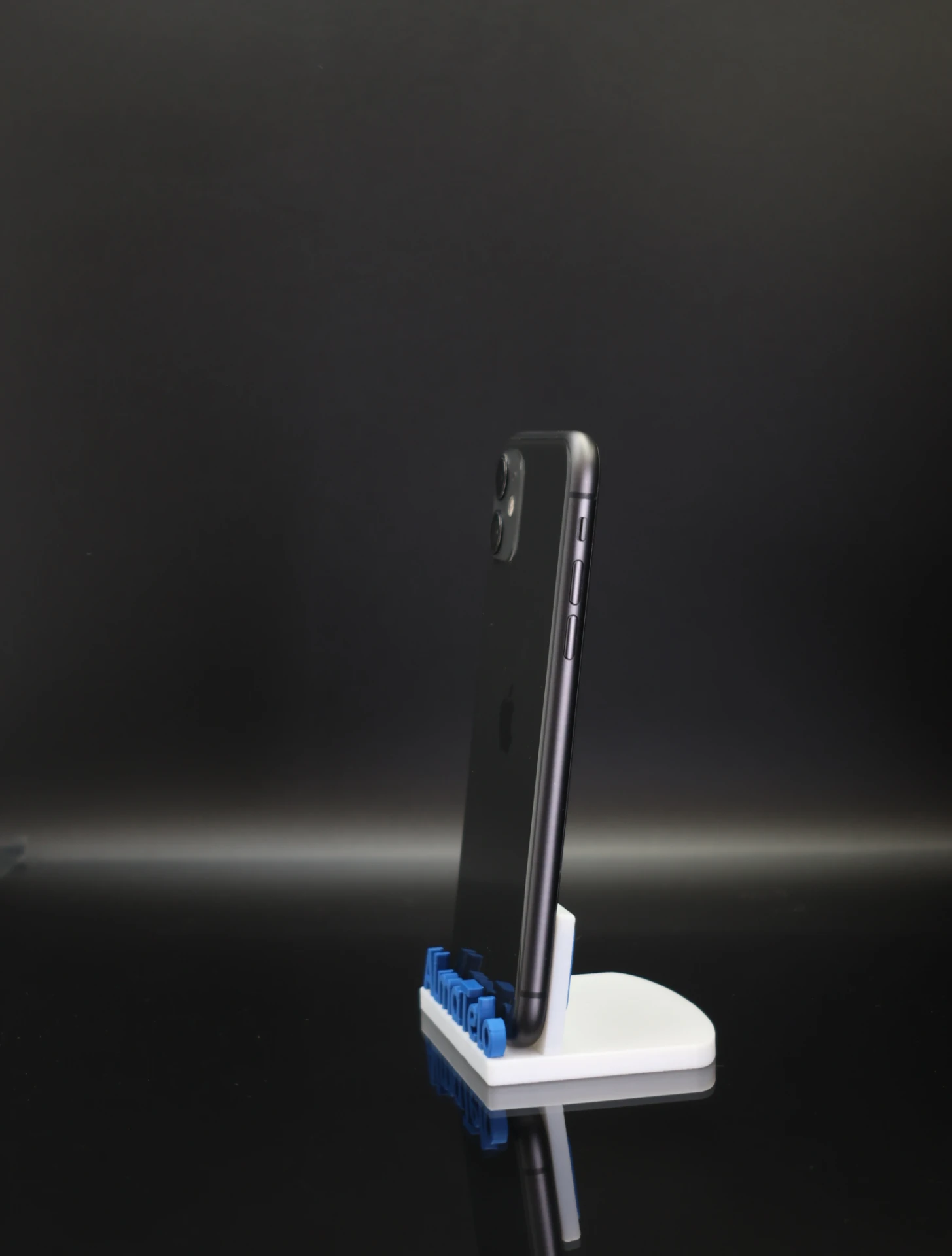 Apple iPhone 11 64 GB Black 100%