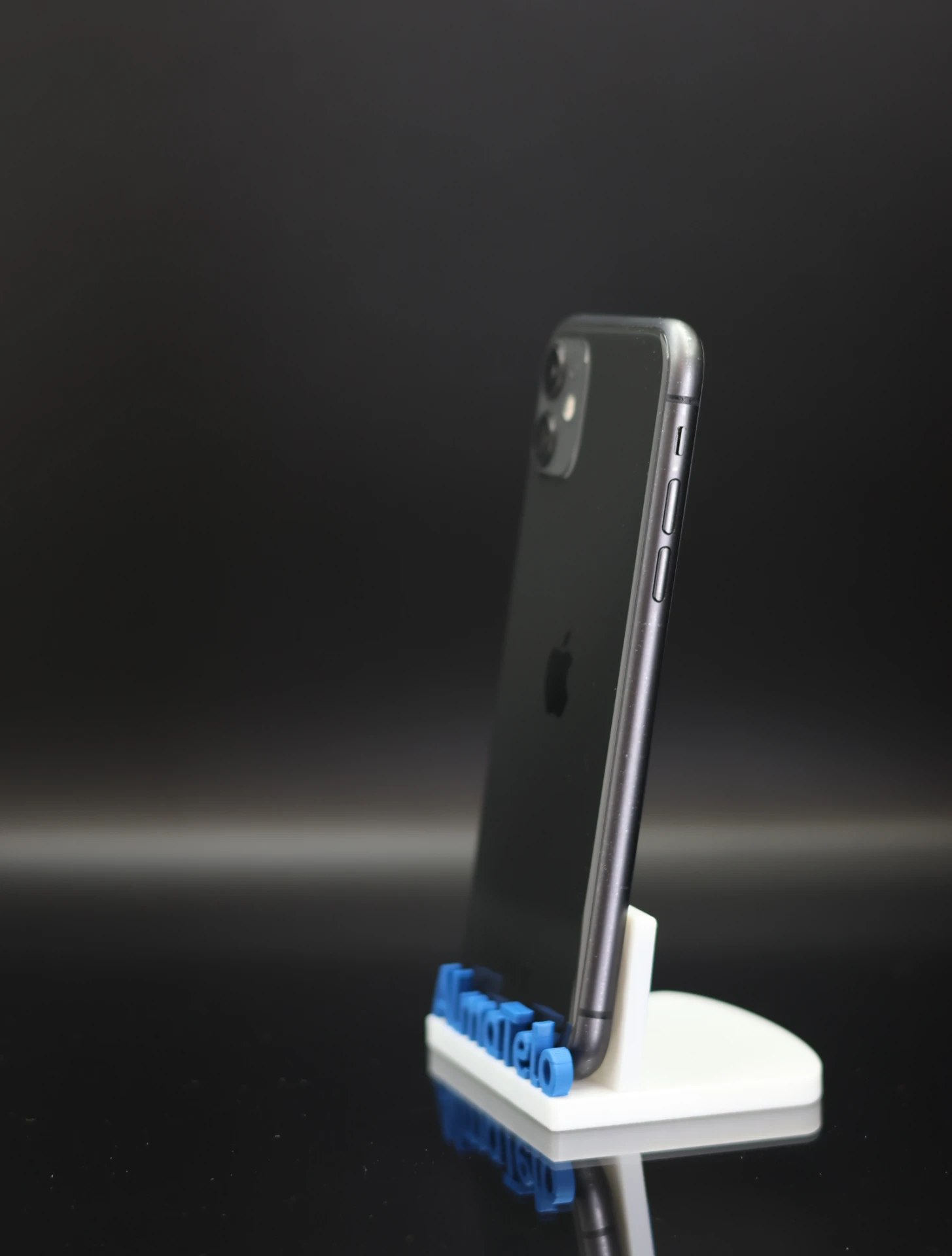 Apple iPhone 11 64 GB Black 100%