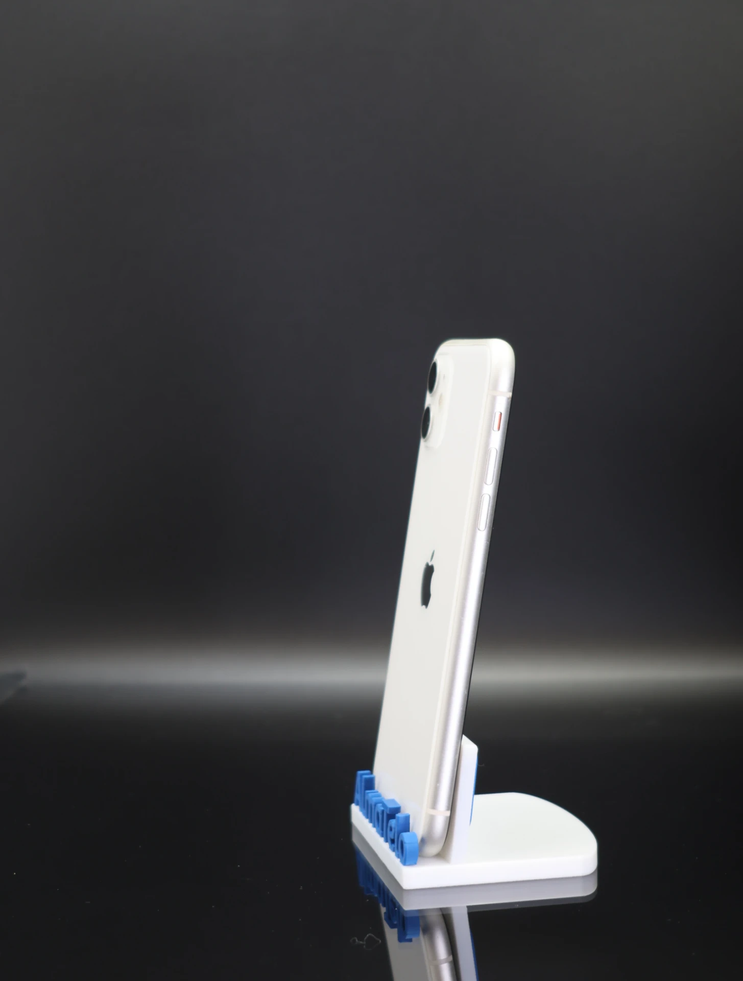 Apple iPhone 11 64 GB White 100%