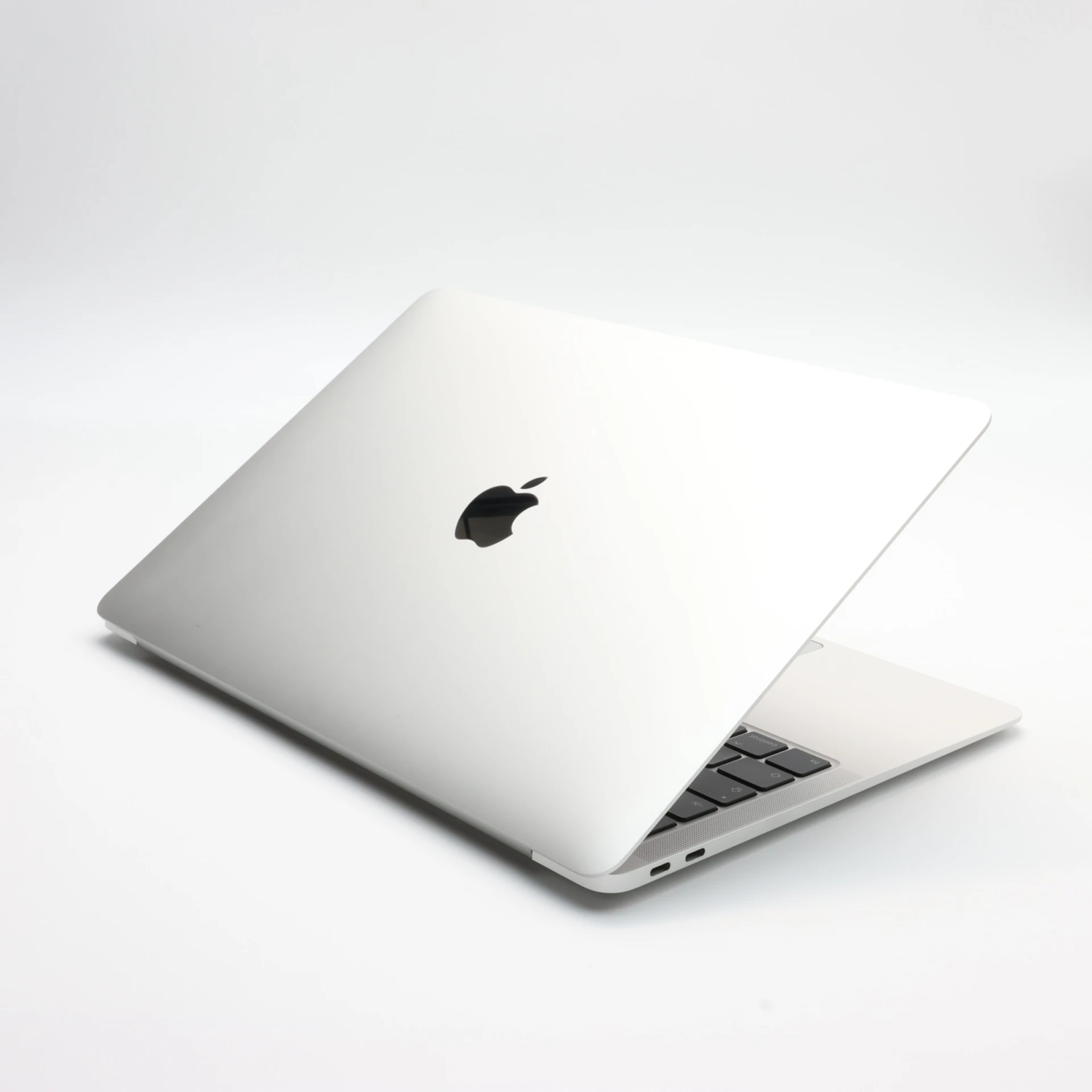 Apple Macbook AIR 256 GB Silver 2020 13 i3 