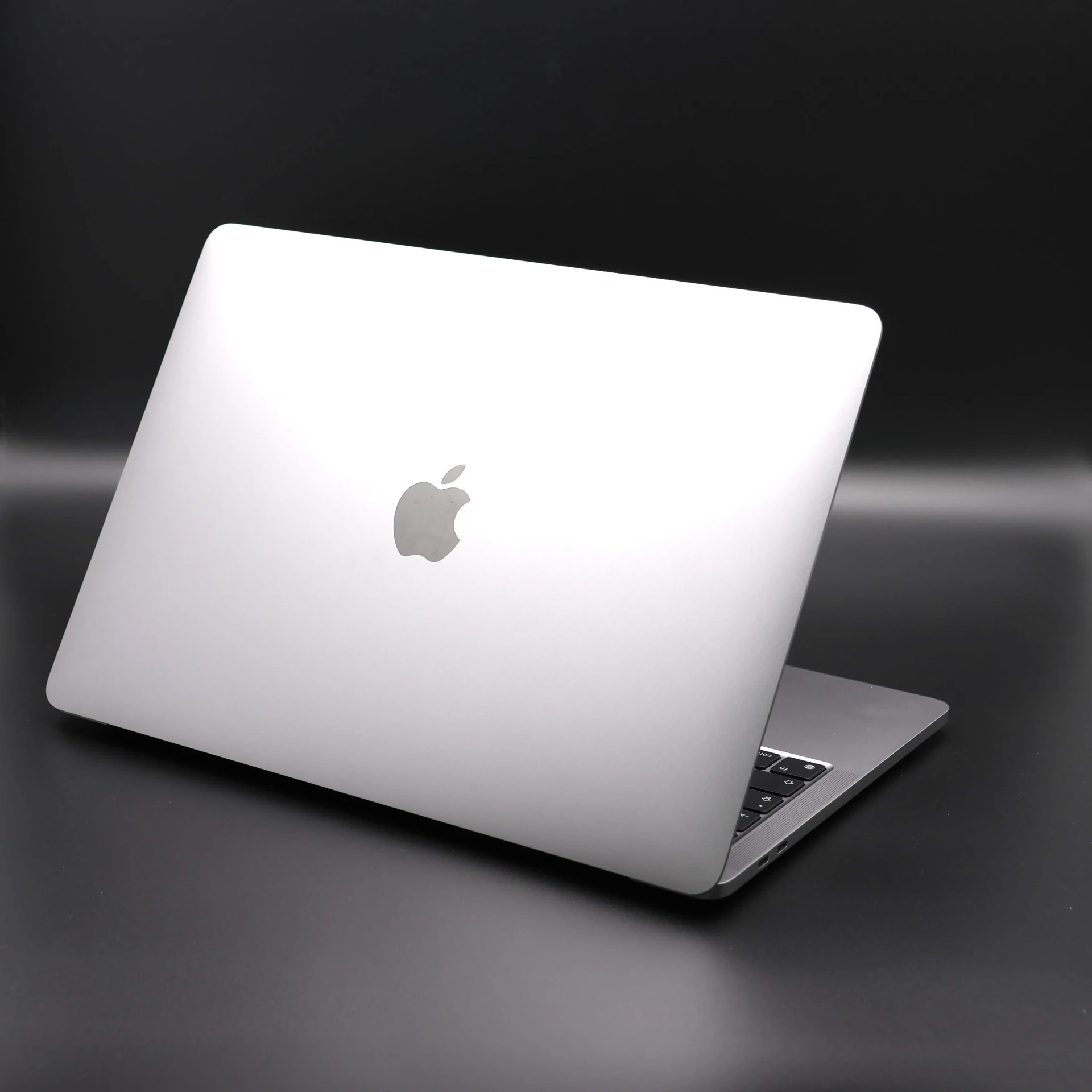 Apple Macbook PRO 256 GB 2020 13 M1 8 GB SSD