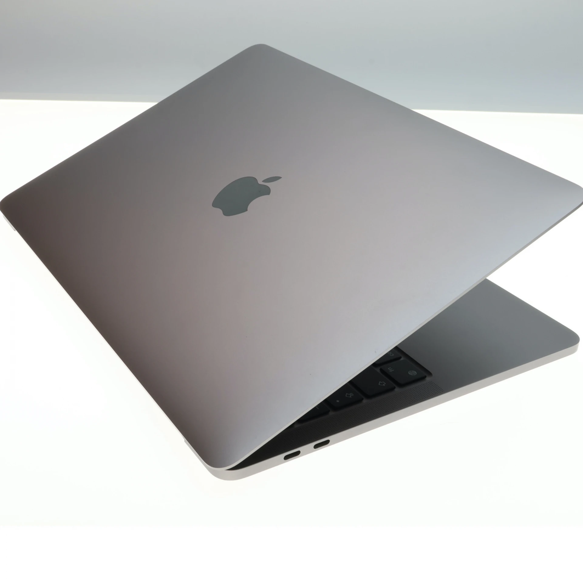Apple Macbook PRO 256 GB 2020 13 M1 