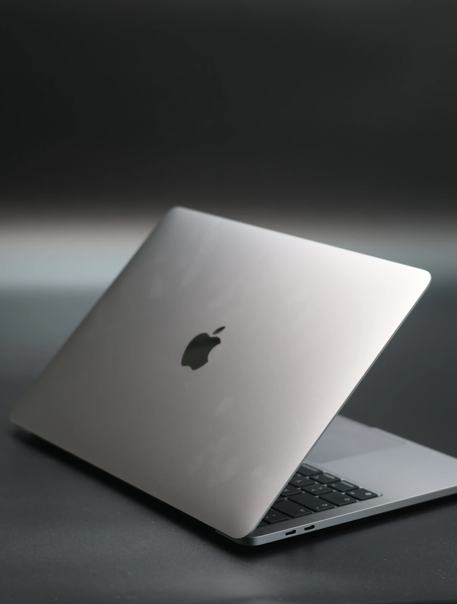 Apple Macbook PRO 256 GB 2020 13 M1 