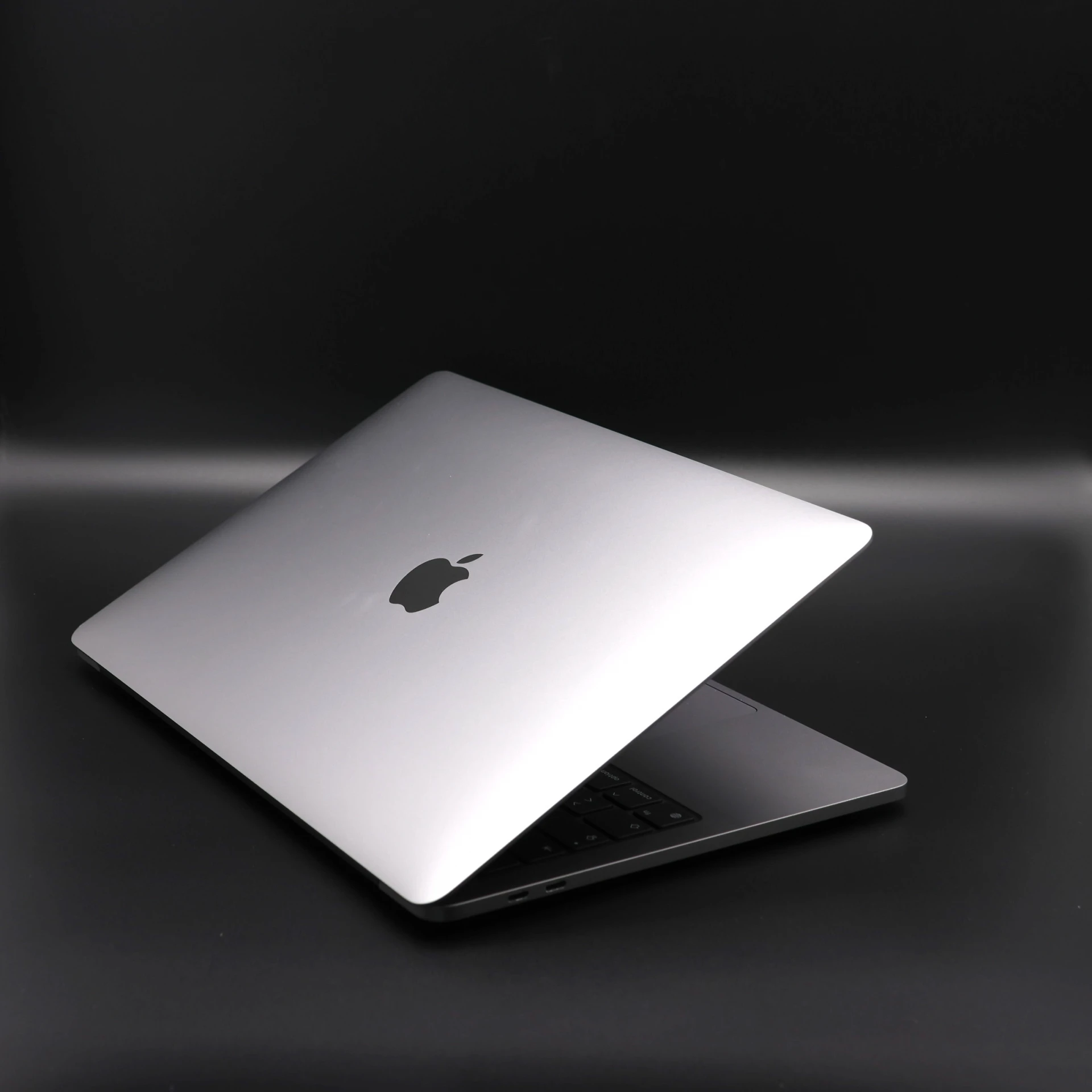 Apple Macbook PRO 256 GB 2020 13 M1 8 GB SSD