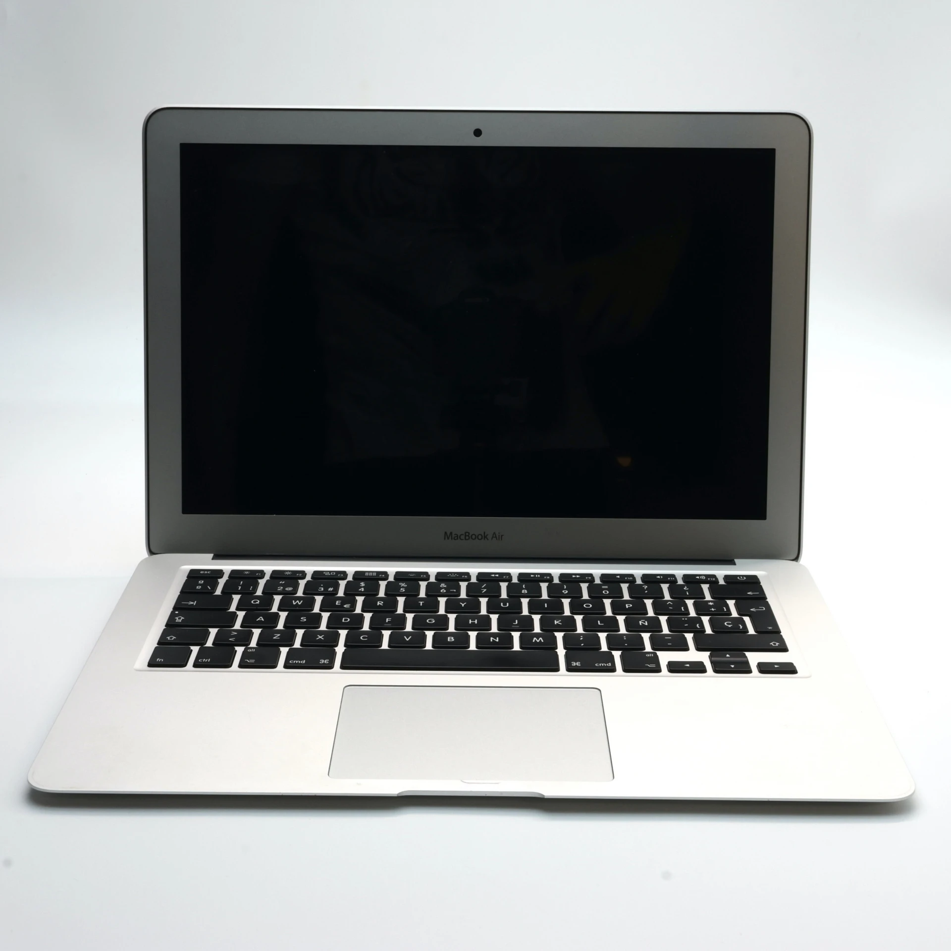 Apple MacBook Air 13″ 2017 i5 128 GB 8 GB RAM Silver EU Bill 