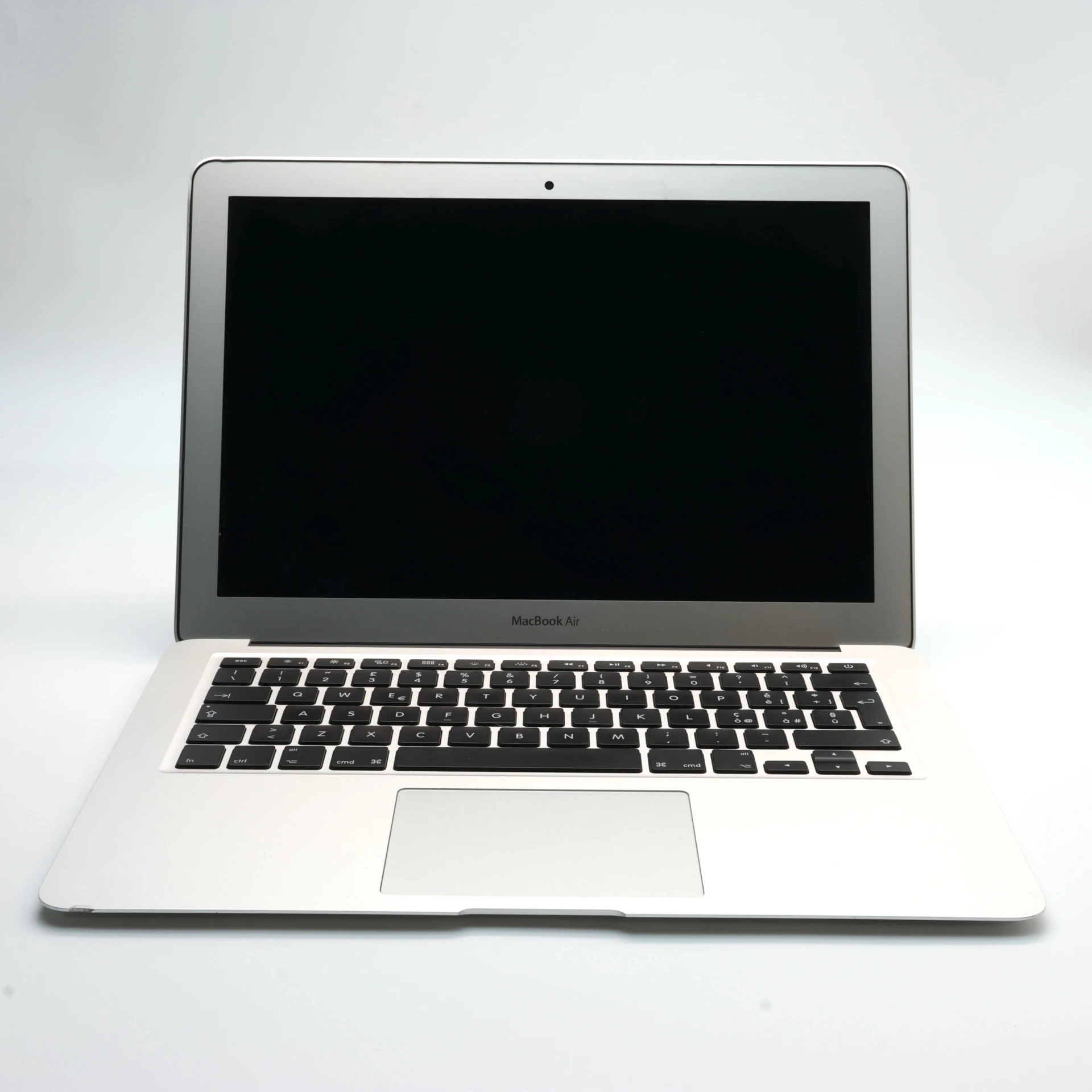 Apple MacBook Air 13″ 2017 i5 128 GB 8 GB RAM Silver EU Bill 