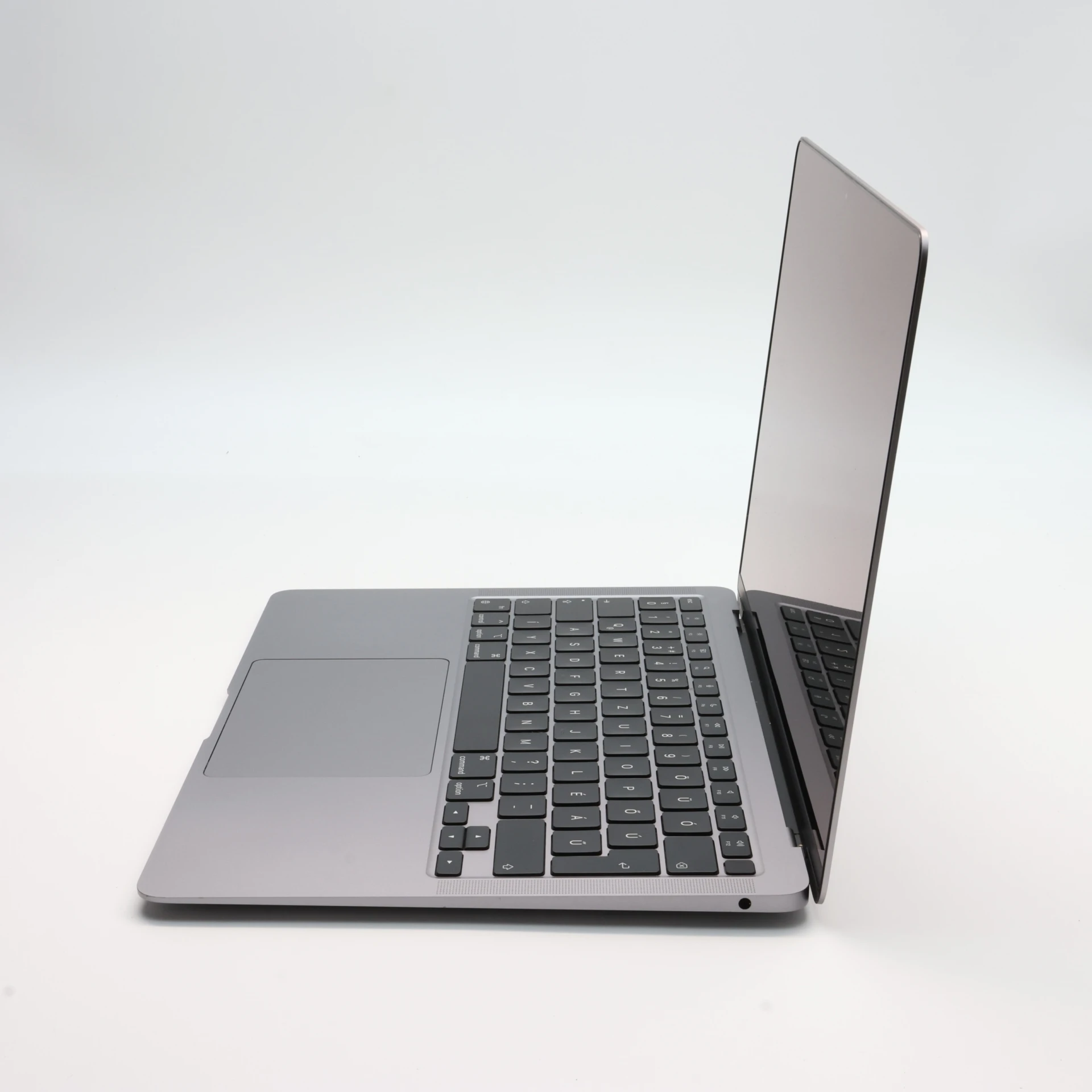 Apple MacBook Air 13″ 2020 M1 512 GB SSD 8 GB Space Gray 85 ciklus HUN 