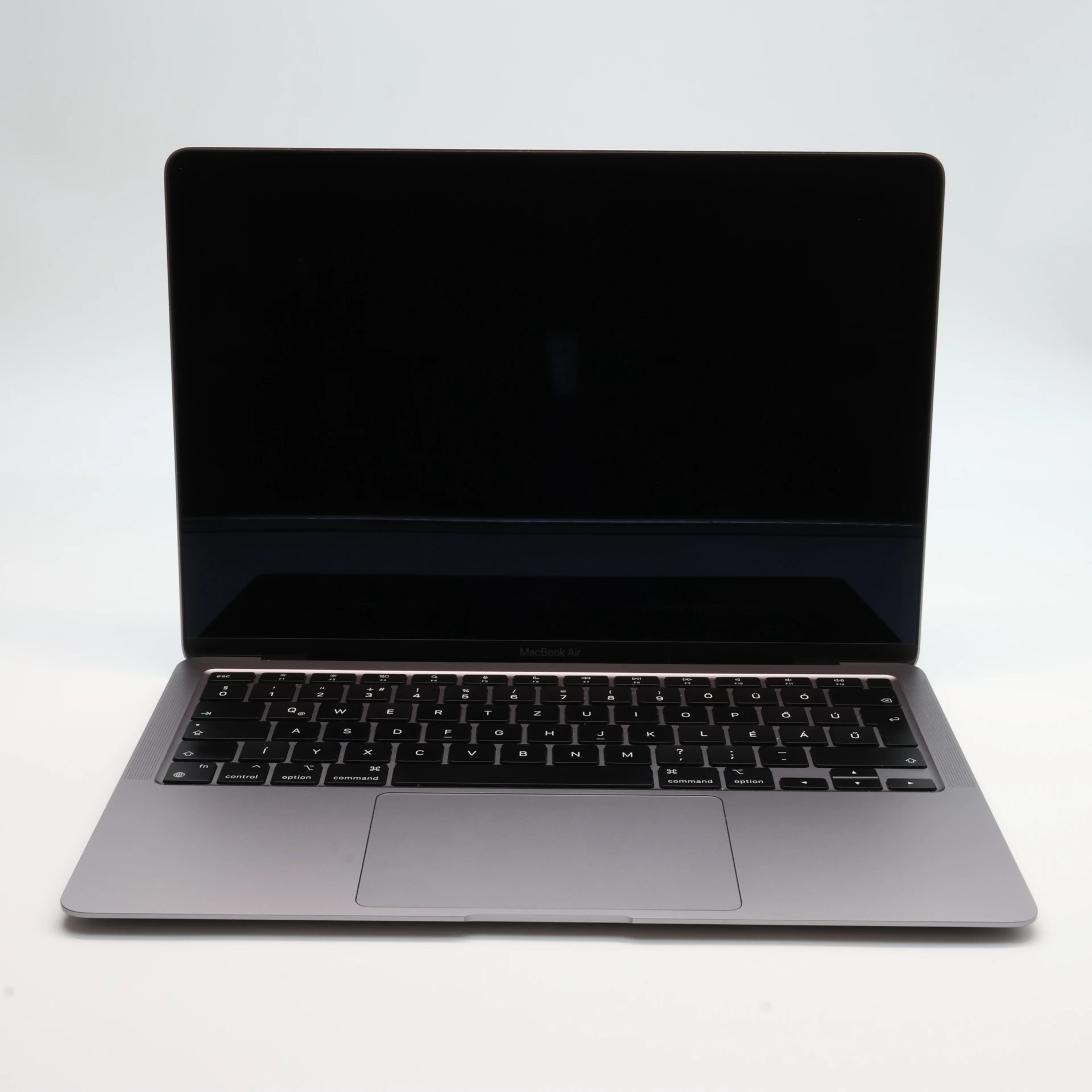 Apple MacBook Air 13″ 2020 256 GB Space Gray 89 ciklus M1 