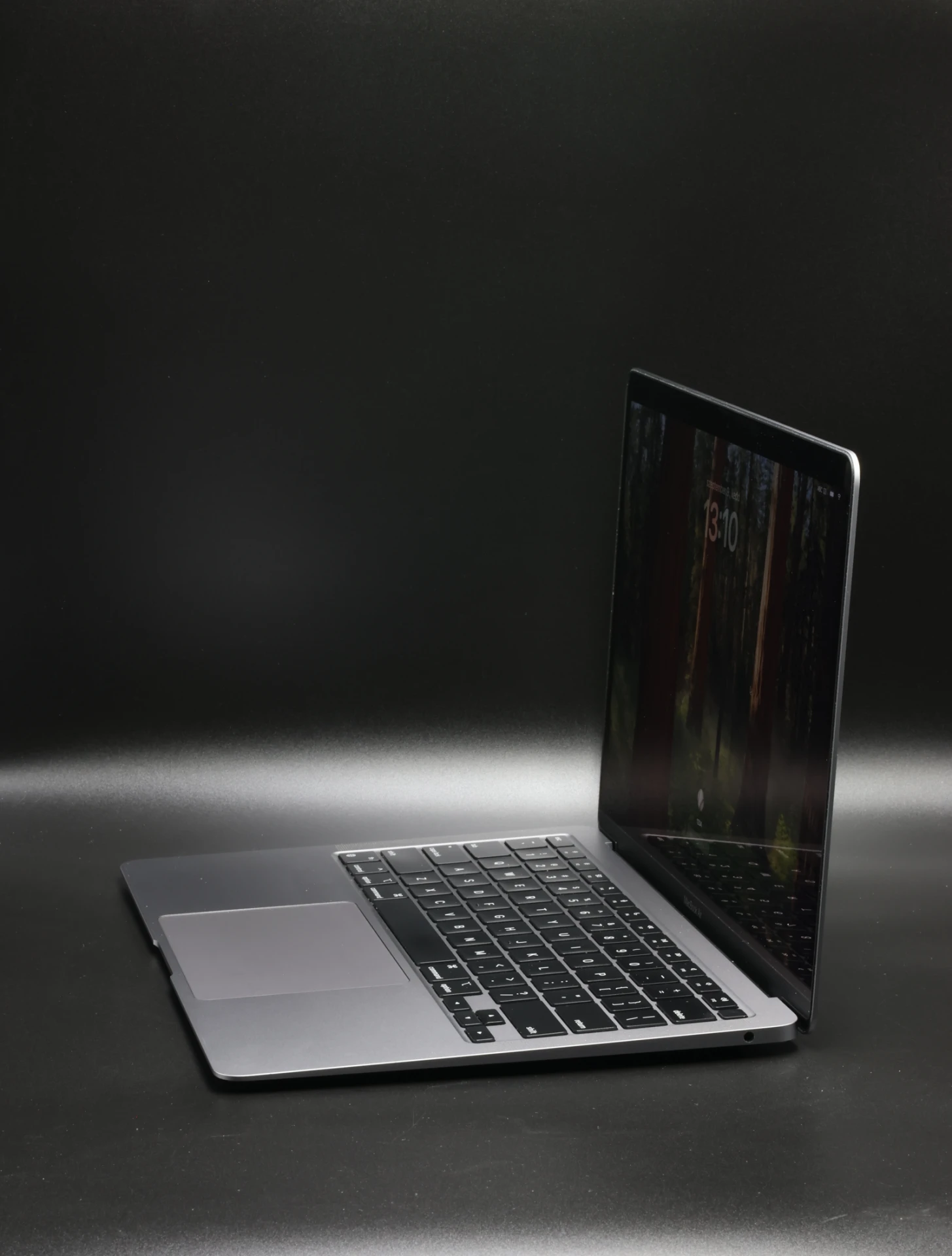 Apple MacBook Air 13″ 2020 M1 512 GB SSD 16 GB RAM Space Gray 94% USA Bill 