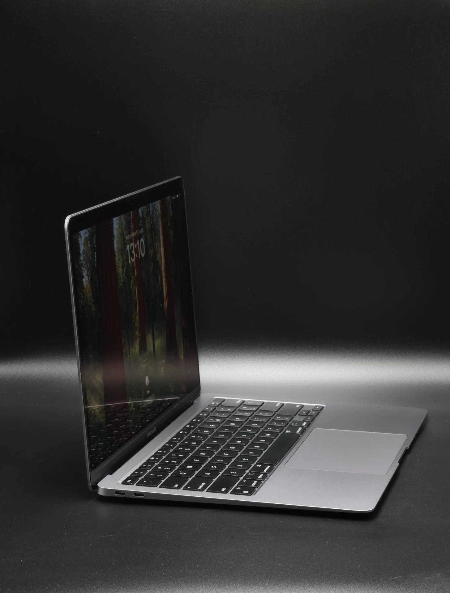 Apple MacBook Air 13″ 2020 M1 512 GB SSD 16 GB RAM Space Gray 94% USA Bill 