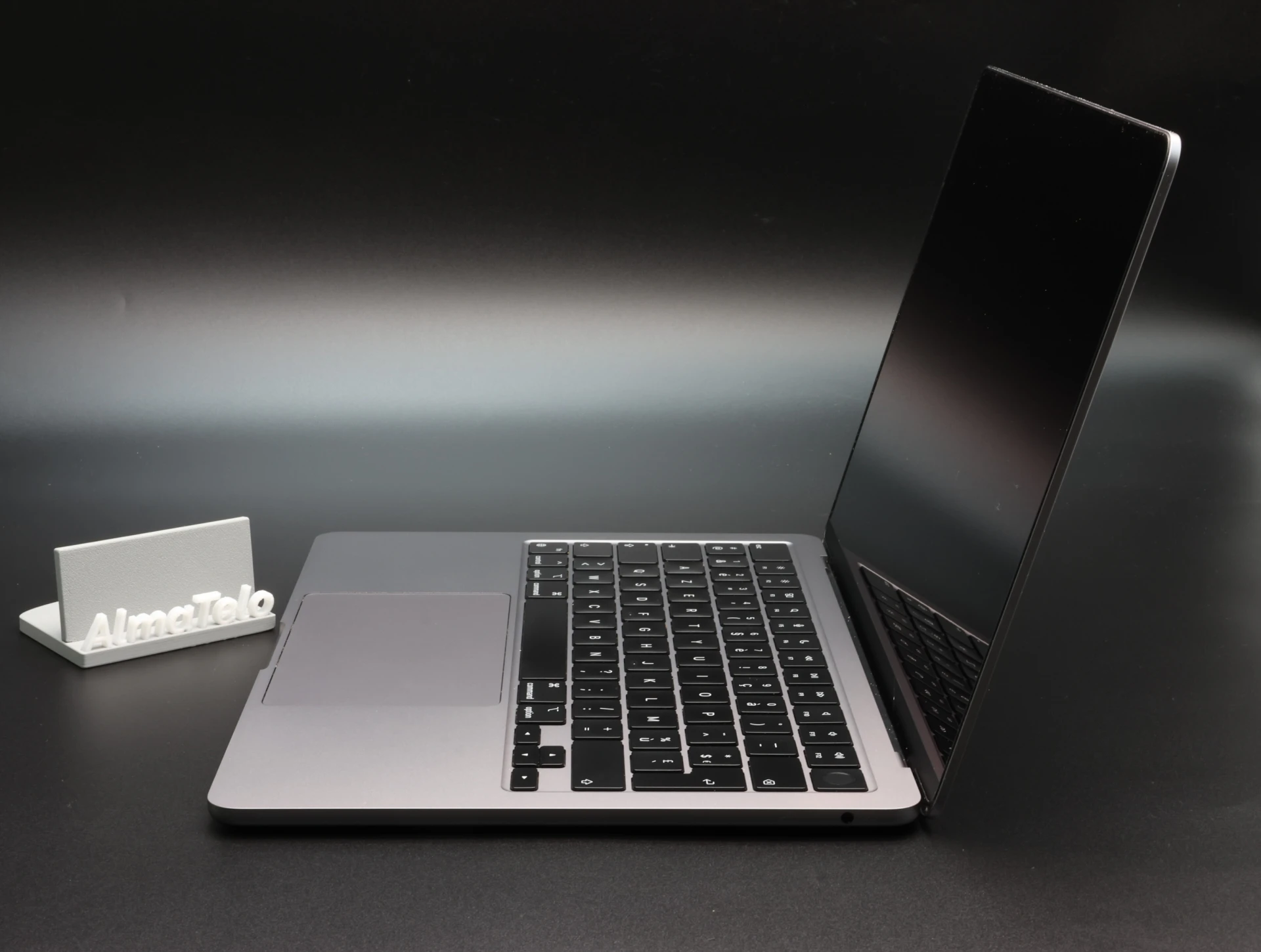 Apple MacBook Air 13″ 2022 M2 256 GB SSD 8 GB RAM Space Gray 87% EU Bill 
