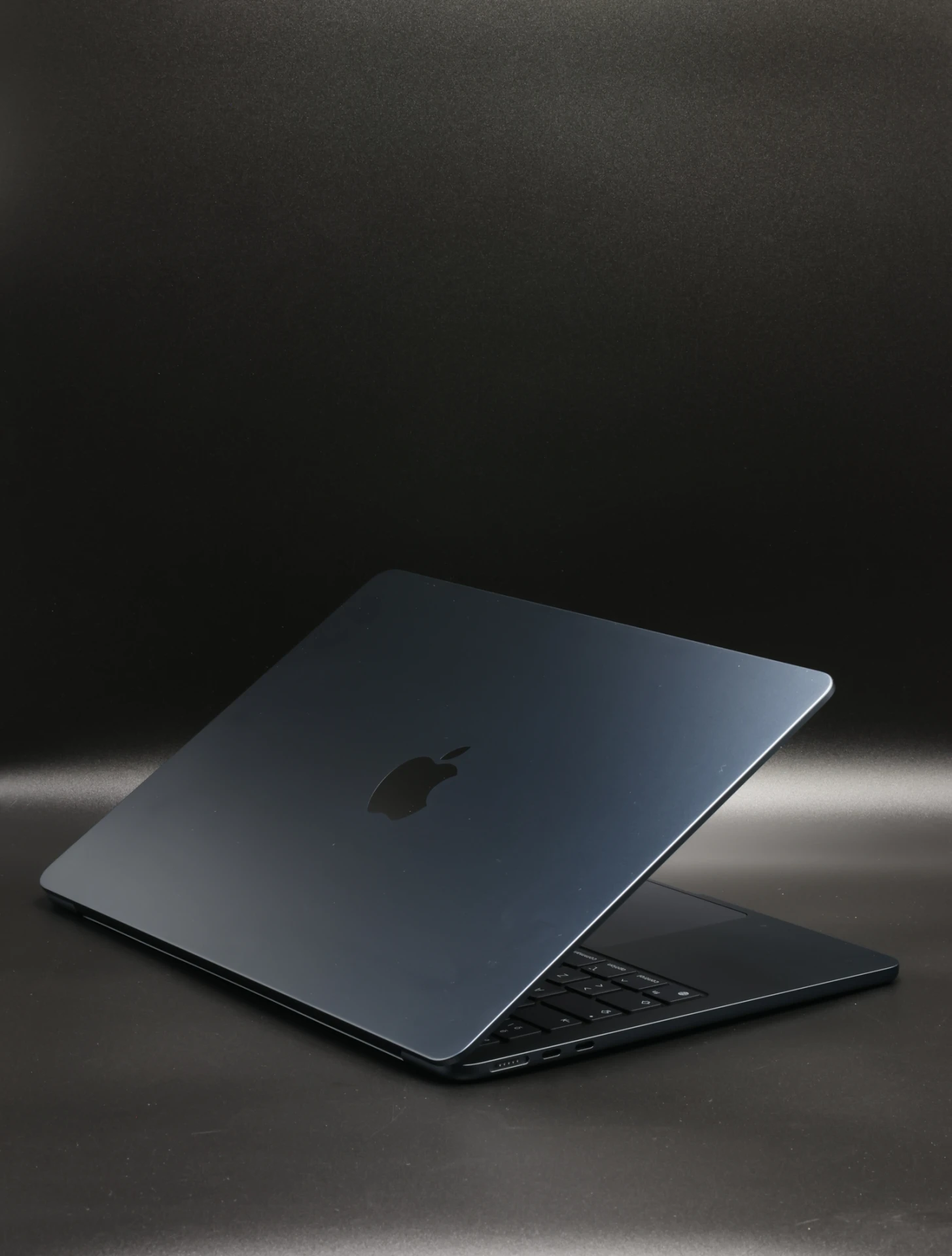 Apple MacBook Air M3 2024 13" 256 GB 16 GB RAM Midnight 98% EU Bill 