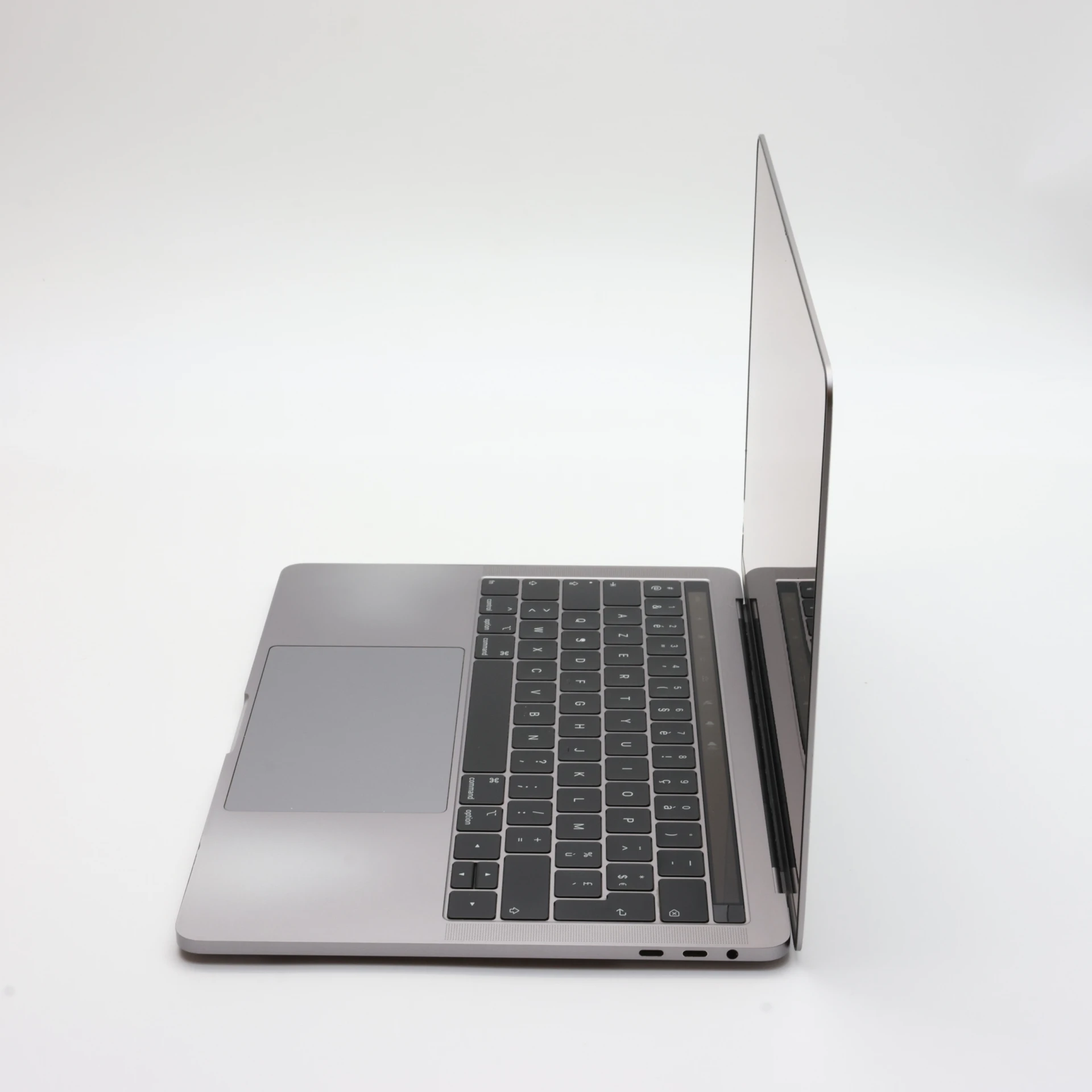 Apple MacBook Pro 13″ Touch Bar 2019 i7 256 GB SSD 16 GB RAM Space Gray 81% EU Bill 