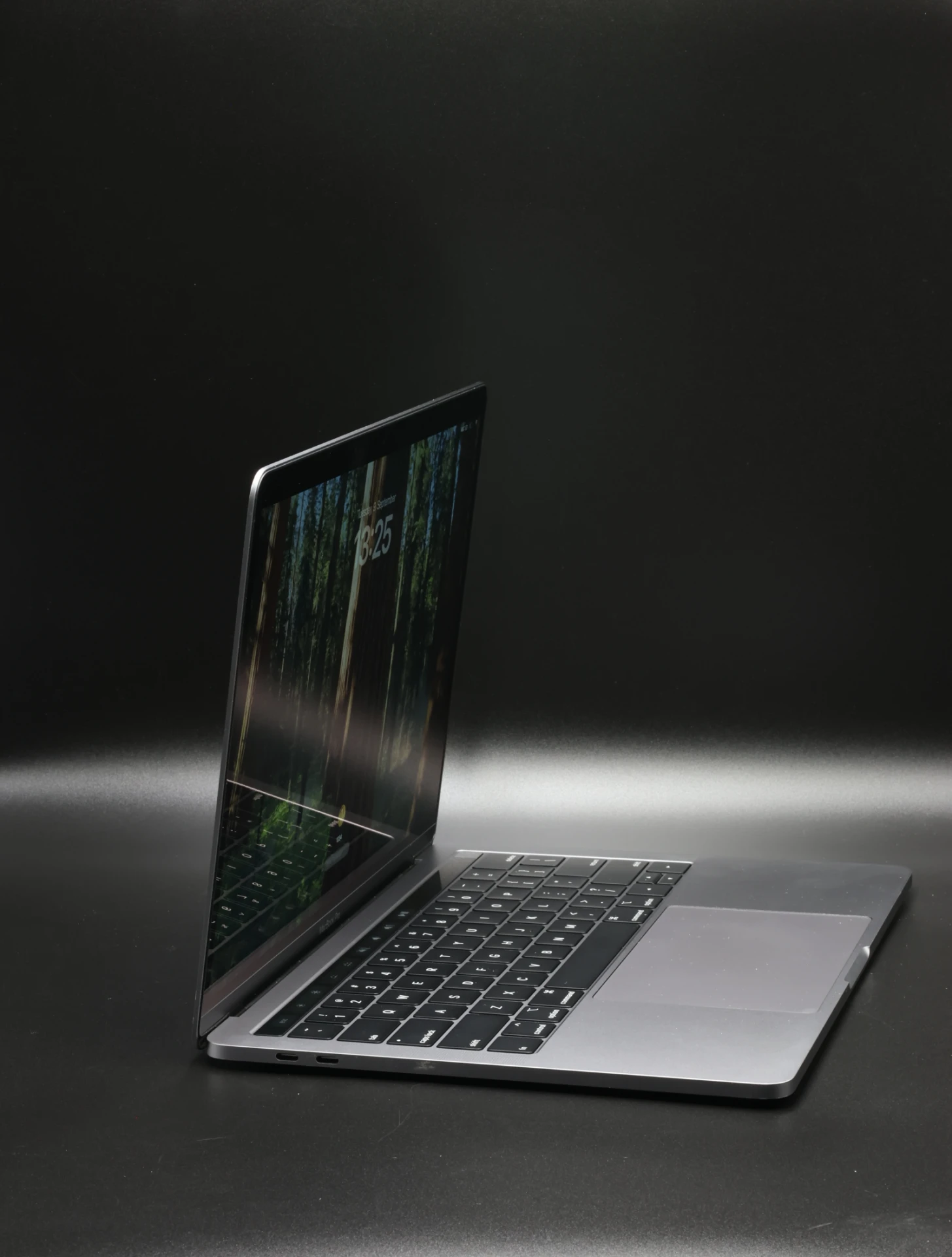 Apple MacBook Pro 13″ Touch Bar 2019 i7 1TB SSD 16 GB RAM Space Gray USA Bill 