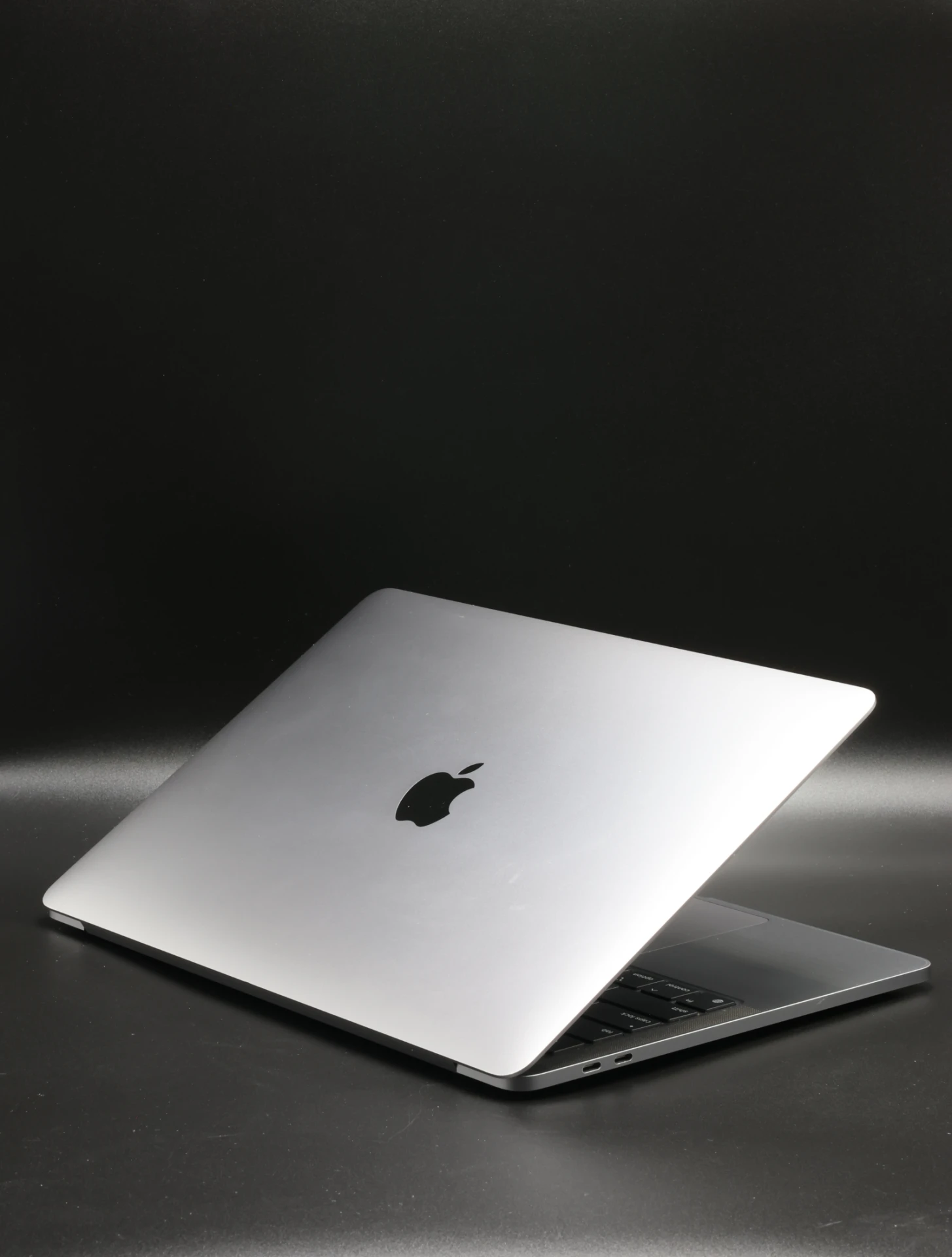 Apple MacBook Pro 13″ Touch Bar 2020 M1 512 GB SSD 8 GB RAM Space Gray 89% USA Bill 
