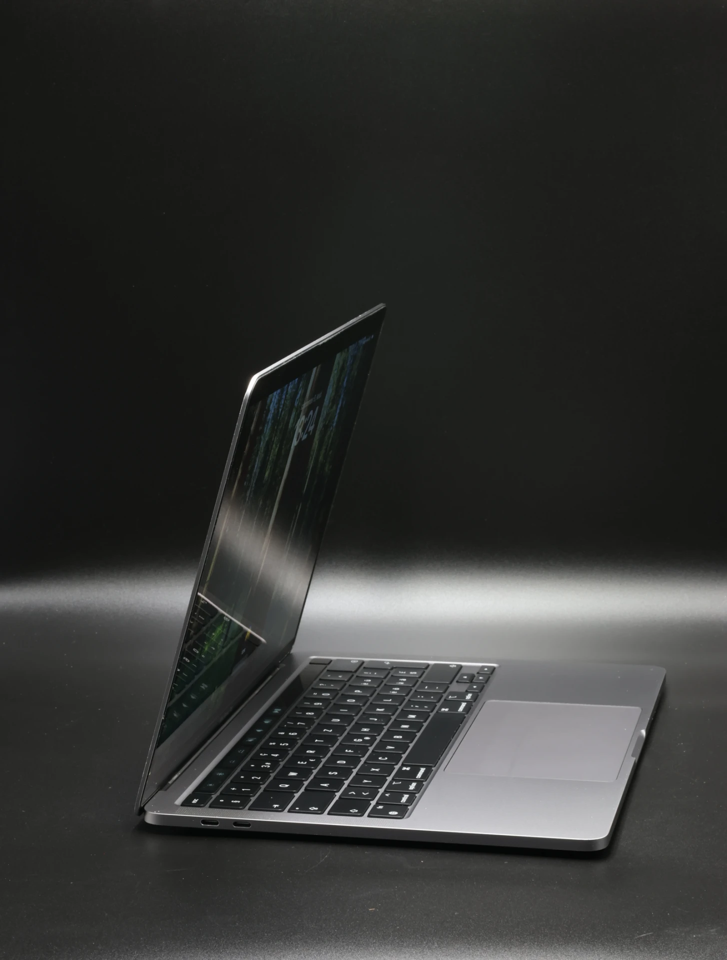 Apple MacBook Pro 13″ Touch Bar 2020 M1 256 GB SSD 8 GB RAM Space Gray 95% EU Bill 