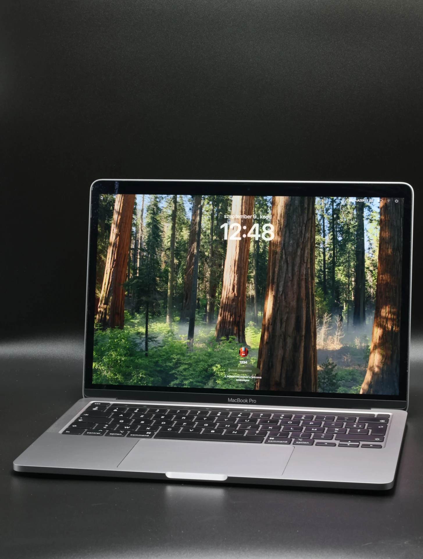 Apple MacBook Pro 13″ Touch Bar 2020 M1 512 GB SSD 8 GB RAM Space Gray 90% EU Bill 