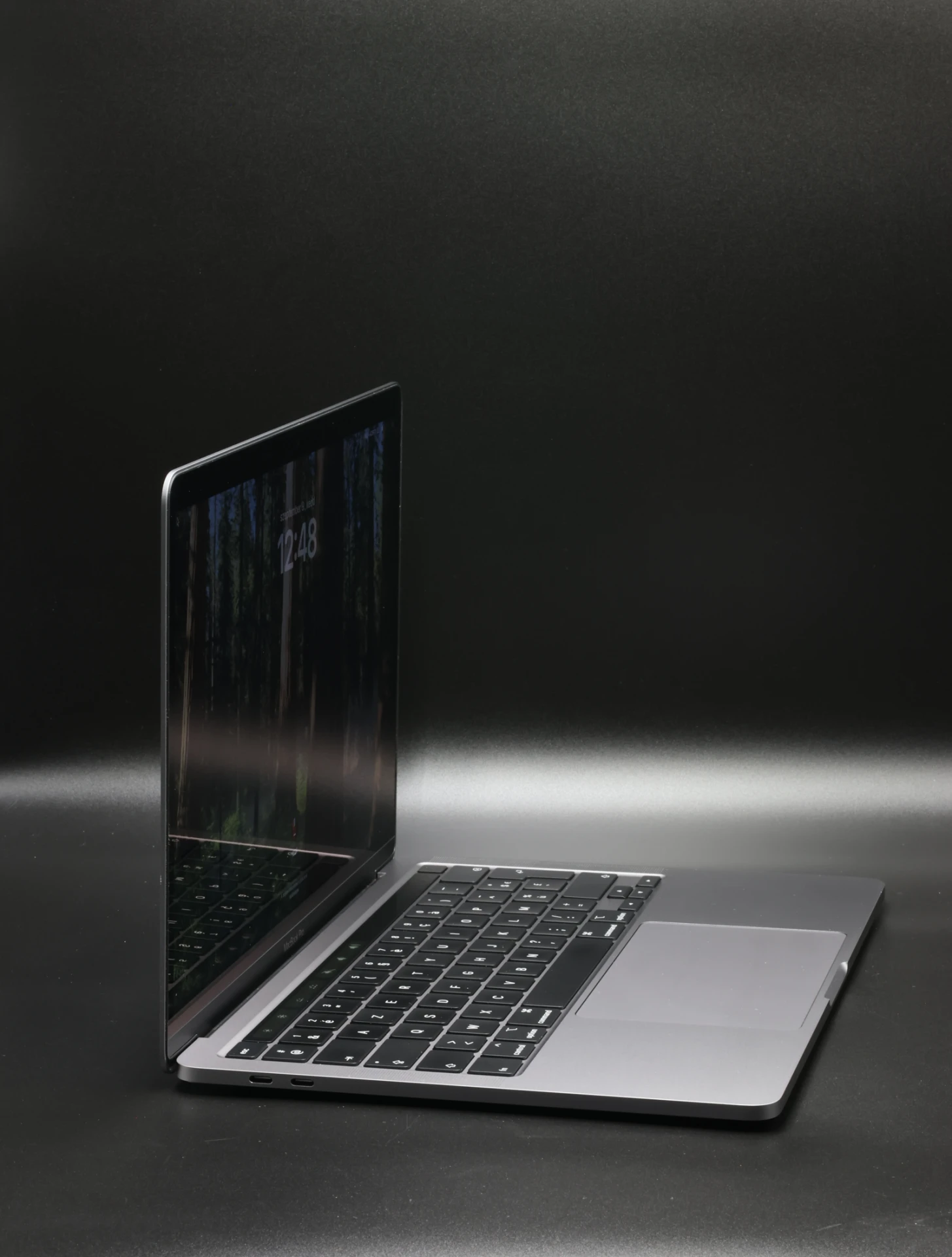 Apple MacBook Pro 13″ Touch Bar 2020 M1 512 GB SSD 8 GB RAM Space Gray 90% EU Bill 