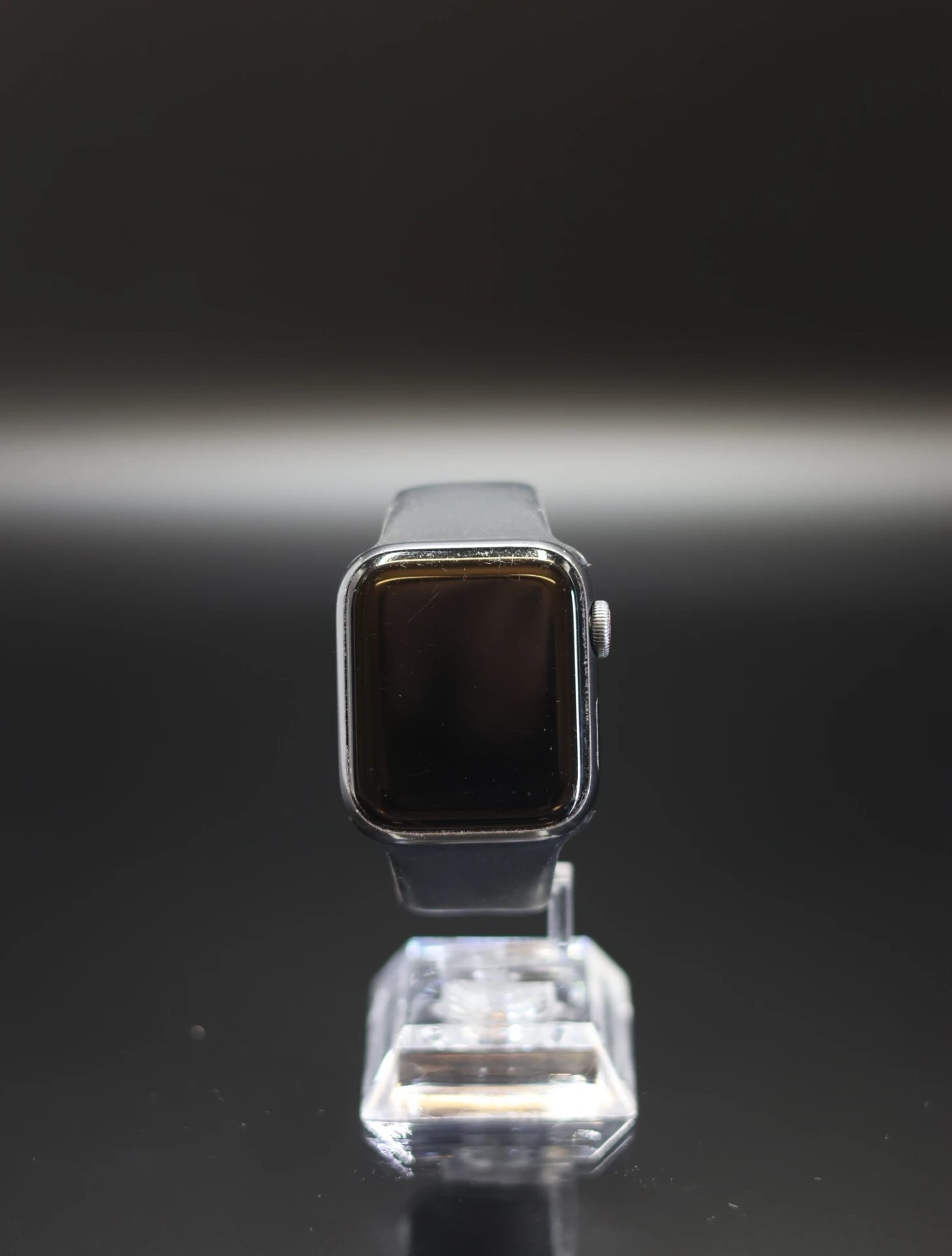 Apple Watch SE 40 mm Midnight 85% GPS