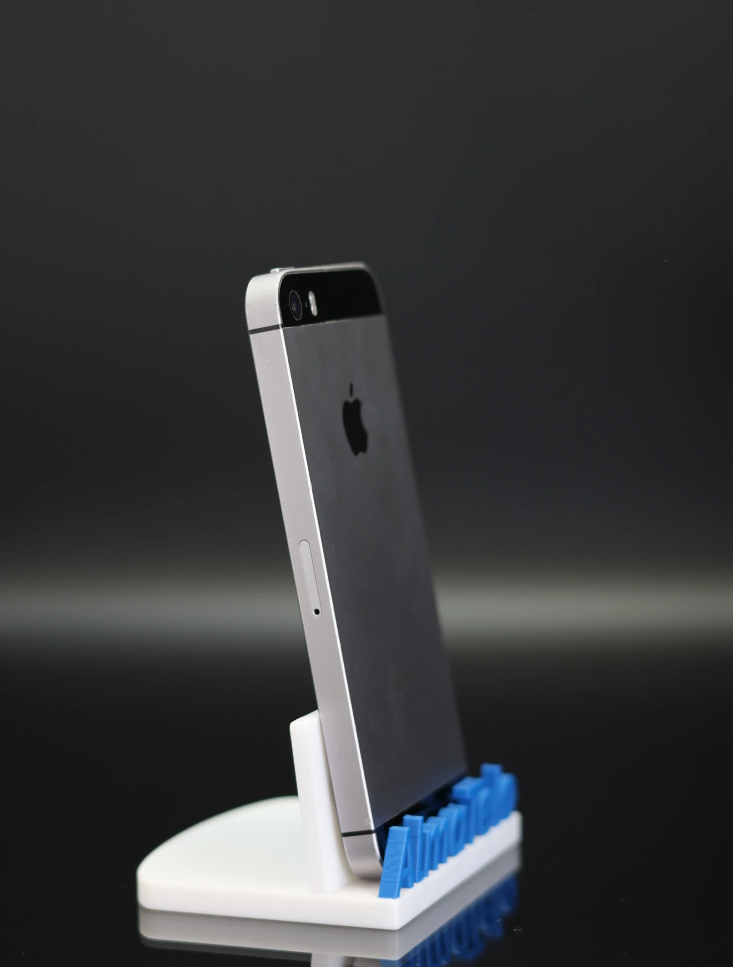 Apple iPhone SE (2016) 32 GB Space Gray 96%