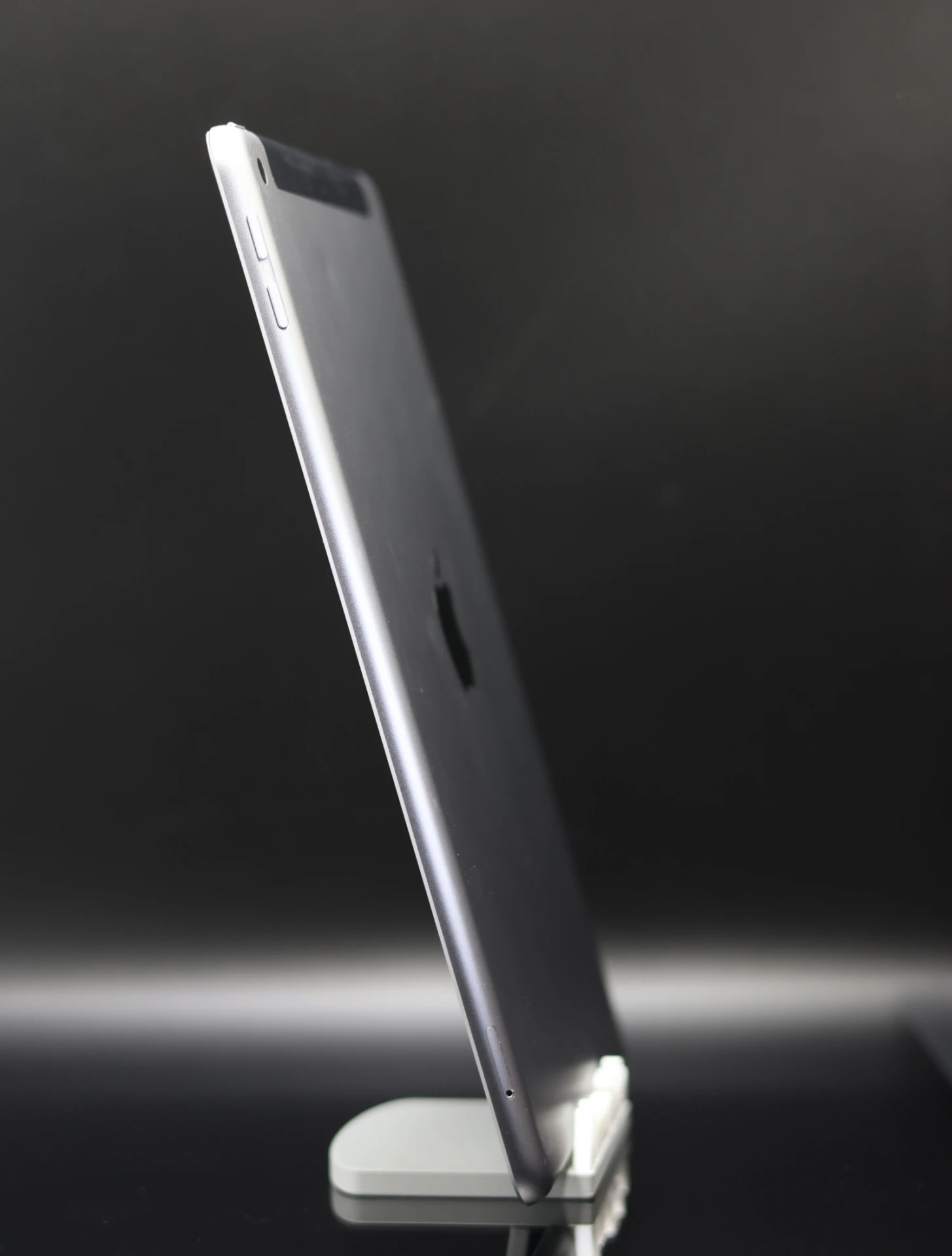  iPad (6.generáció) 9,7" Wifi +Cellular A1954 32 GB Space Gray 