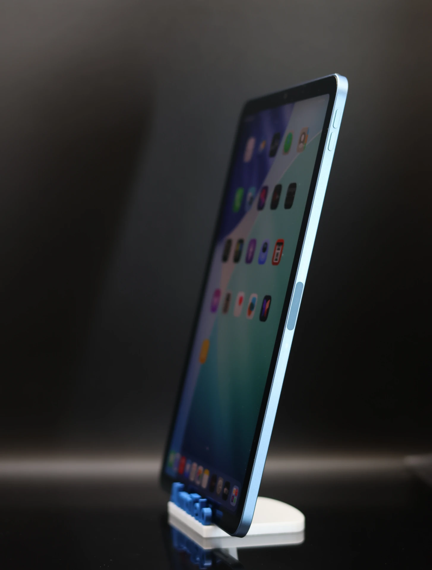 Apple iPad Air 5 10,9" Wifi A2588 64 GB Blue 