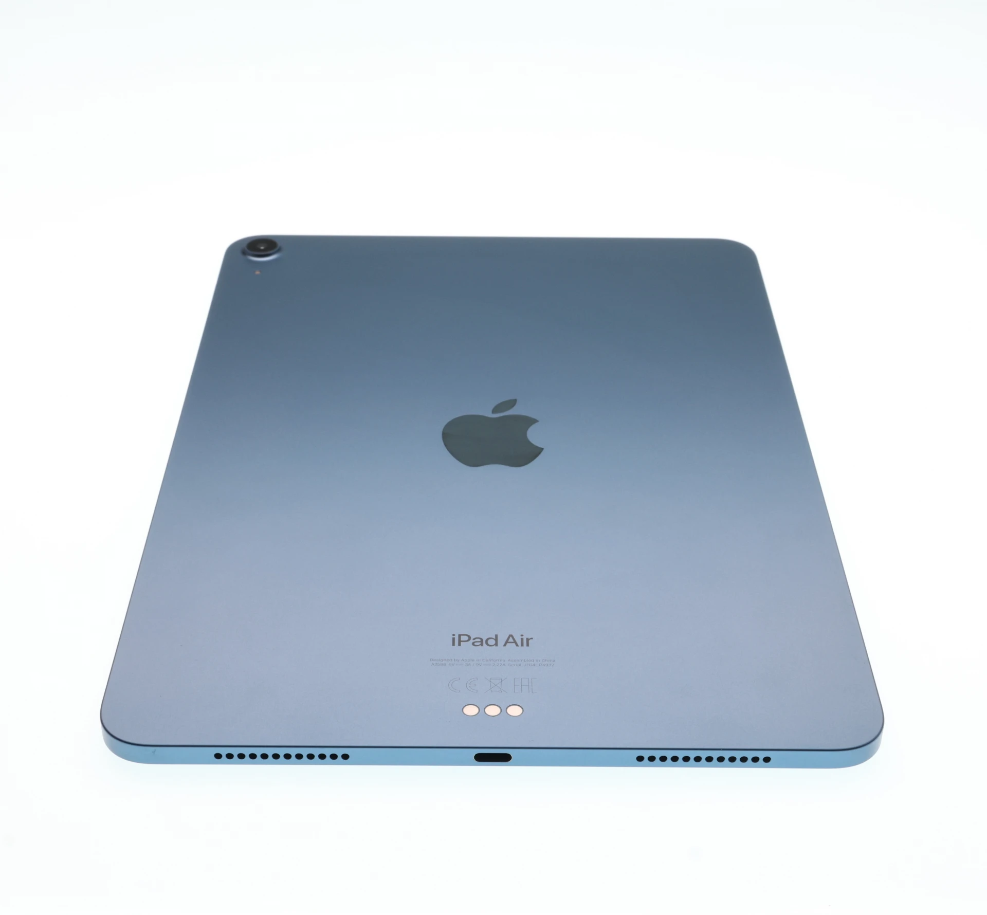 Apple iPad Air 5 10,9" Wifi A2588 64 GB Blue 