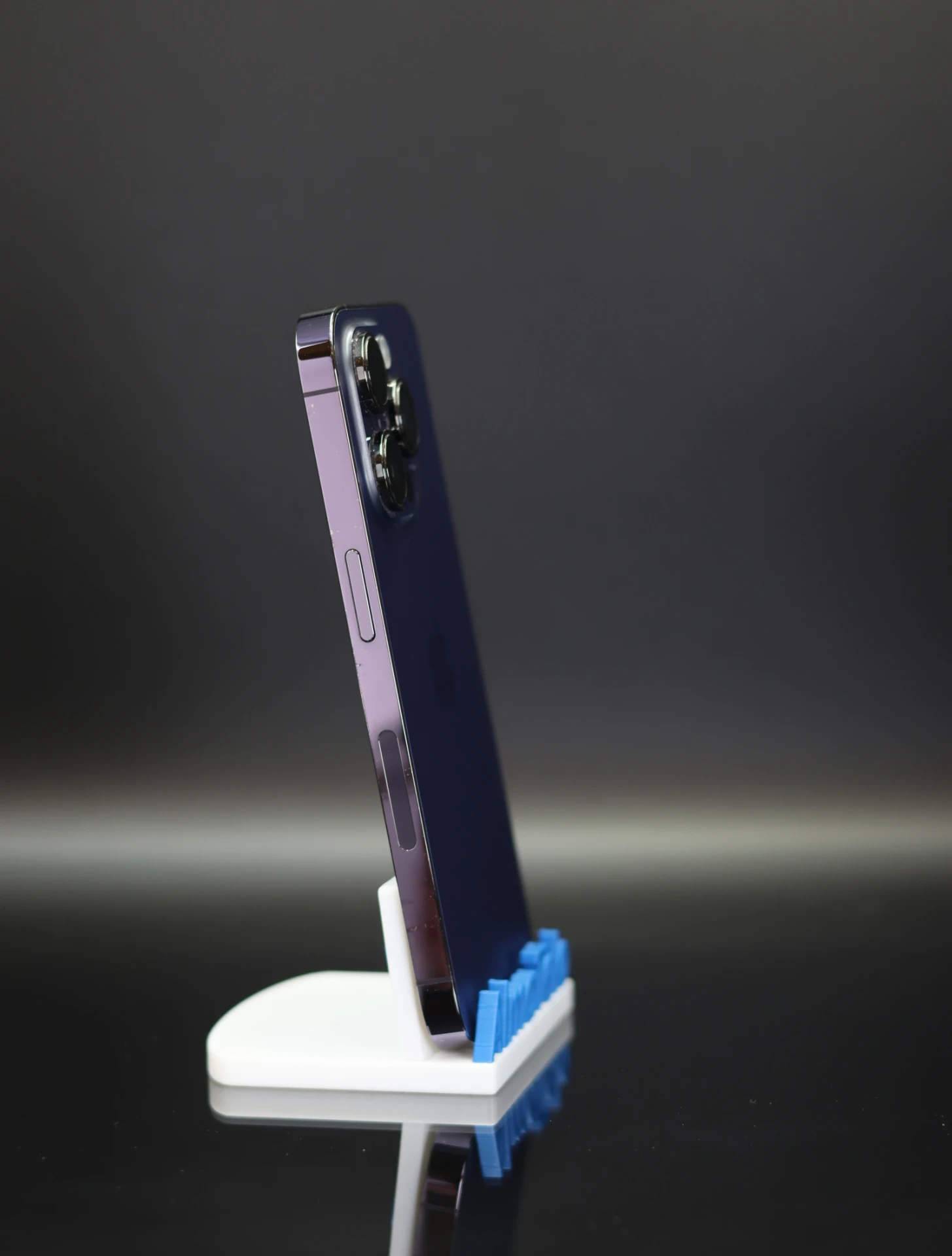 Apple iPhone 14 Pro eSIM 256 GB Deep Purple 100%