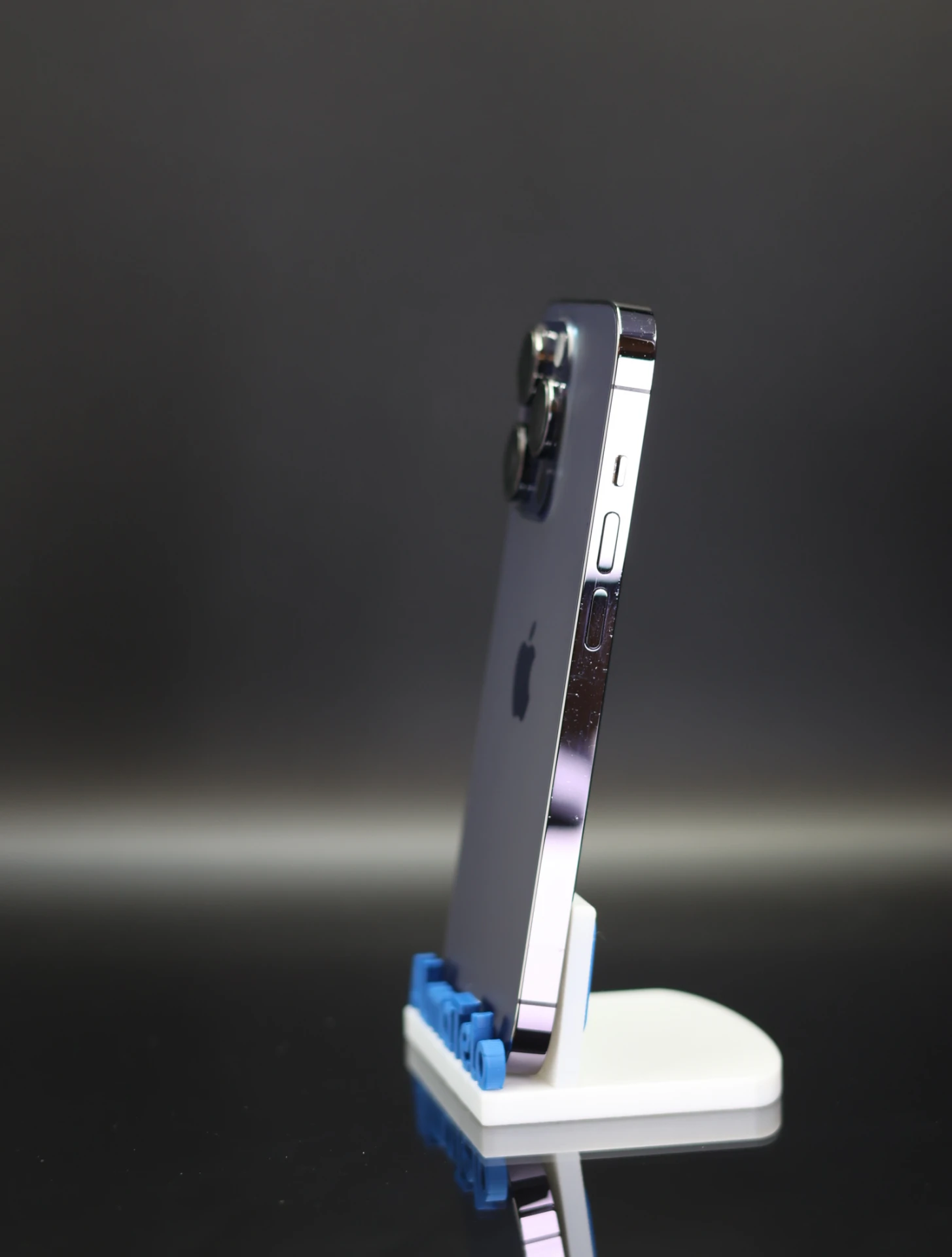 Apple iPhone 14 Pro eSIM 256 GB Deep Purple 100%